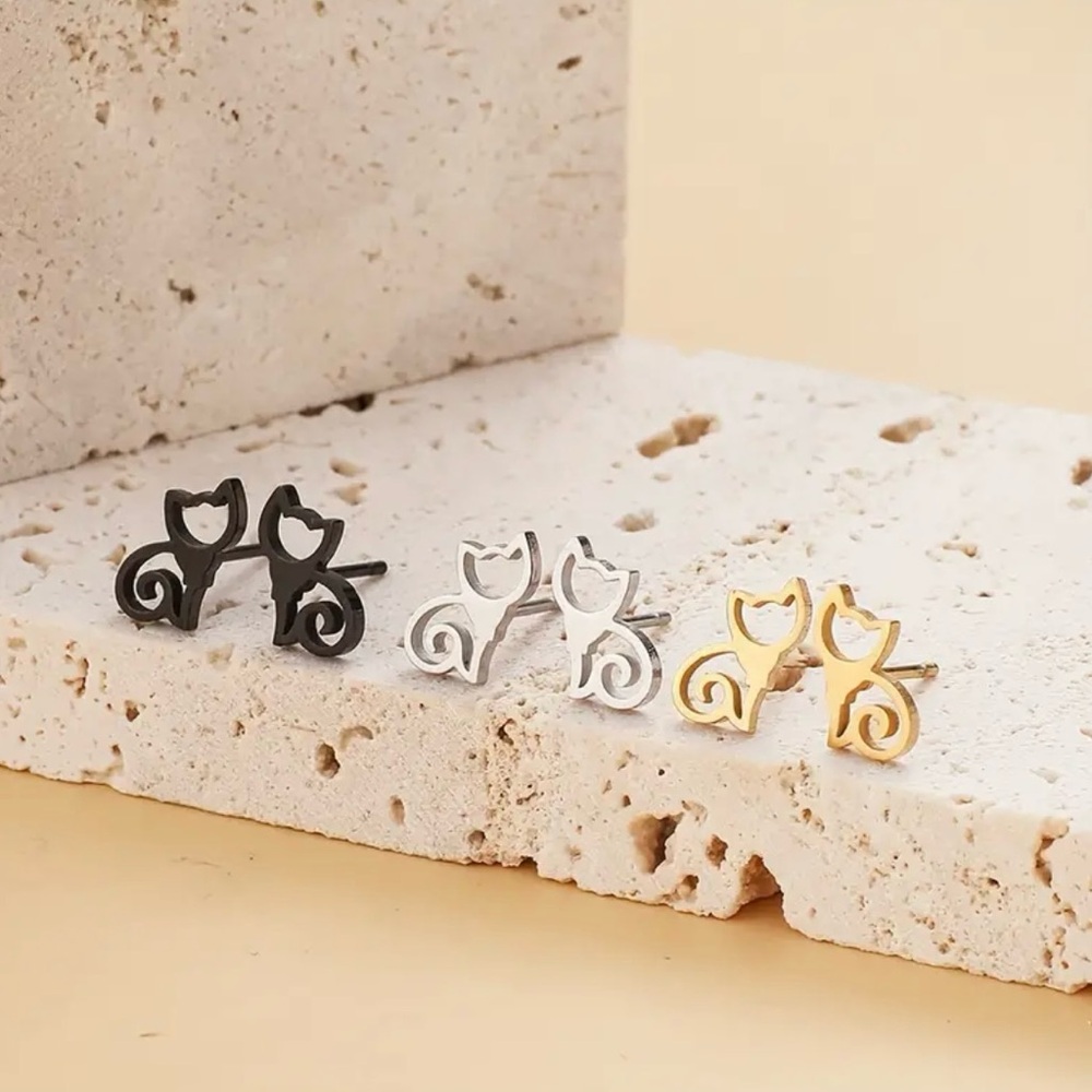 Cute Cat Stud Earrings